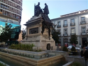 00 Isabel la Católica y Cristóbal Colón  en Plaza Isabel La Catolica